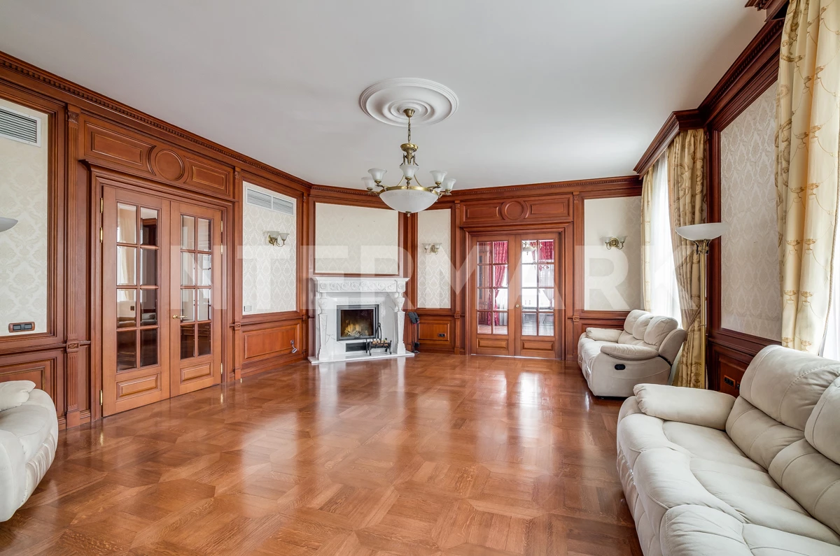 Снять в аренду Пентхаус, 8 комнат Руновский переулок, 12, Фото 1