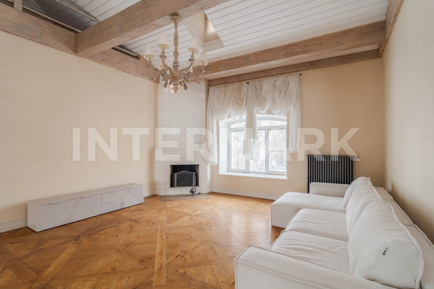 Снять в аренду Квартира, 4 комнаты  Средний Кисловский переулок, 5/6, стр. 3, Фото 1