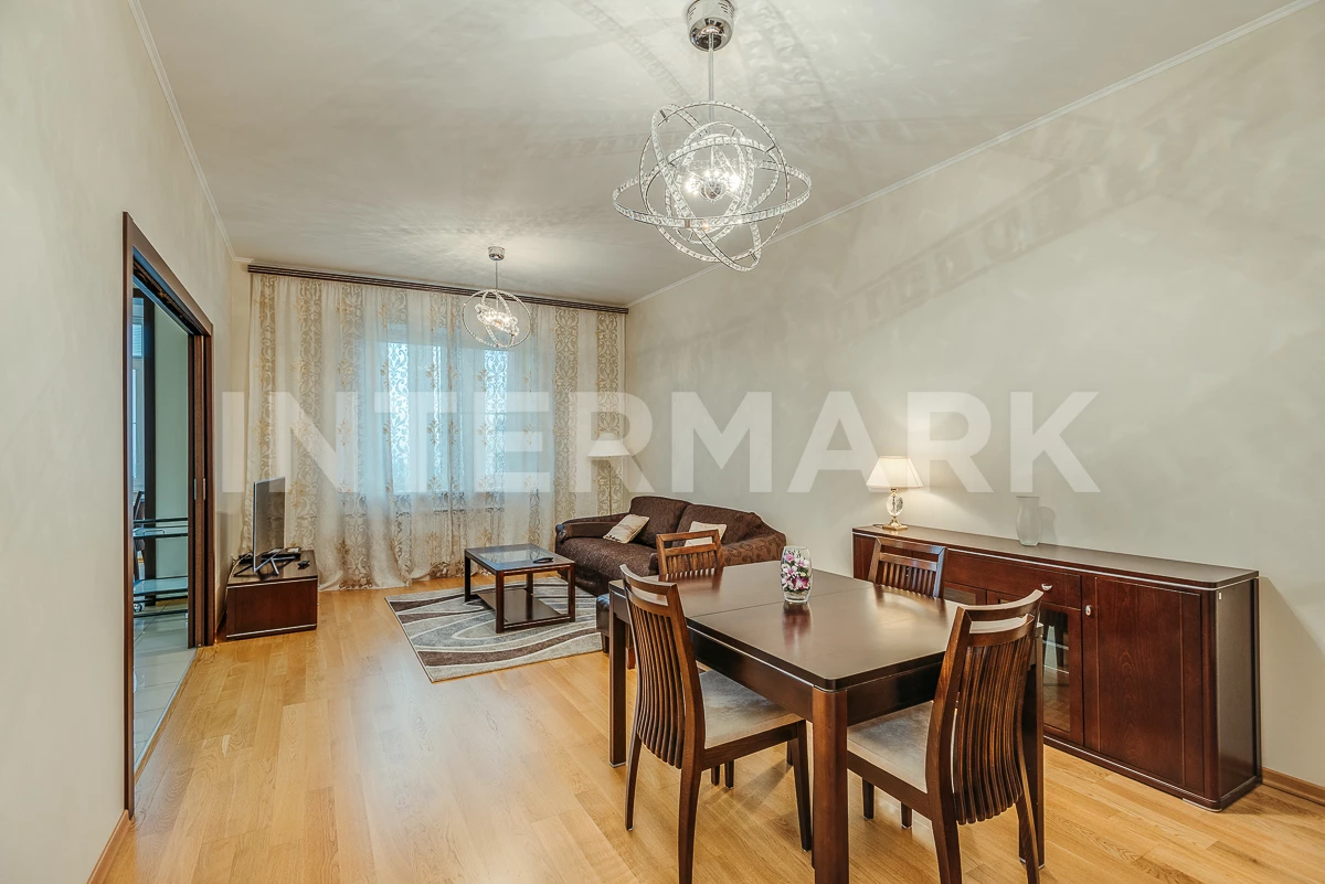 Снять в аренду Квартира, 3 комнаты  улица Крылатские Холмы, 33, корп. 1, Фото 1