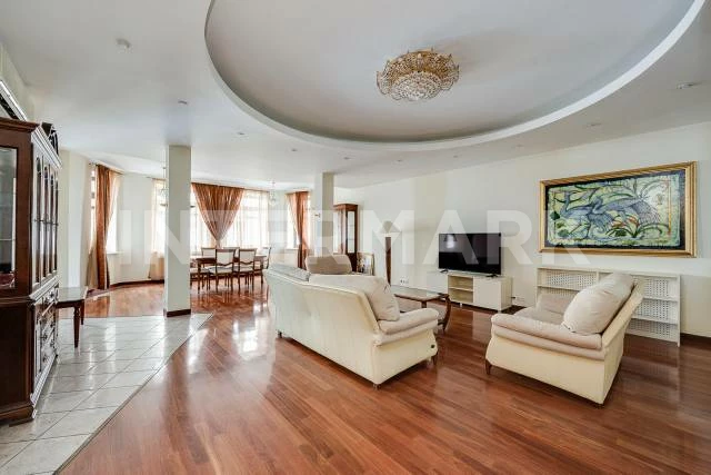 Снять в аренду Квартира, 3 комнаты  Малый Каковинский переулок, 8, Фото 1