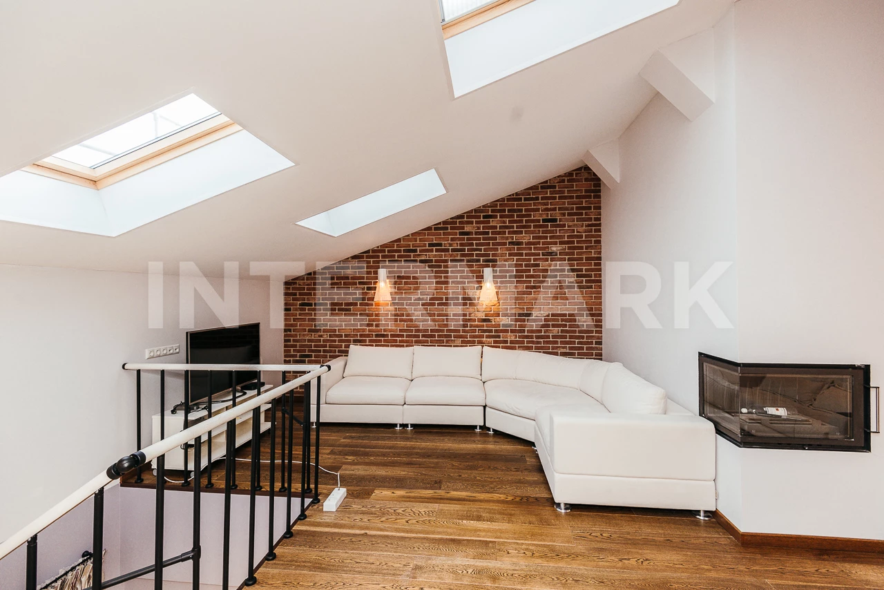 Снять в аренду Квартира, 4 комнаты  Тверская улица, 8, Фото 1