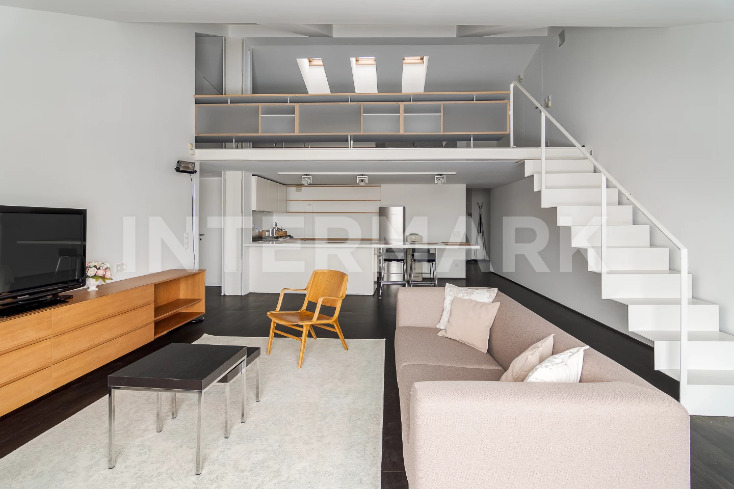 Rent Apartment, 3 rooms  Gusyatnikov Lane, 13/3, Photo 1