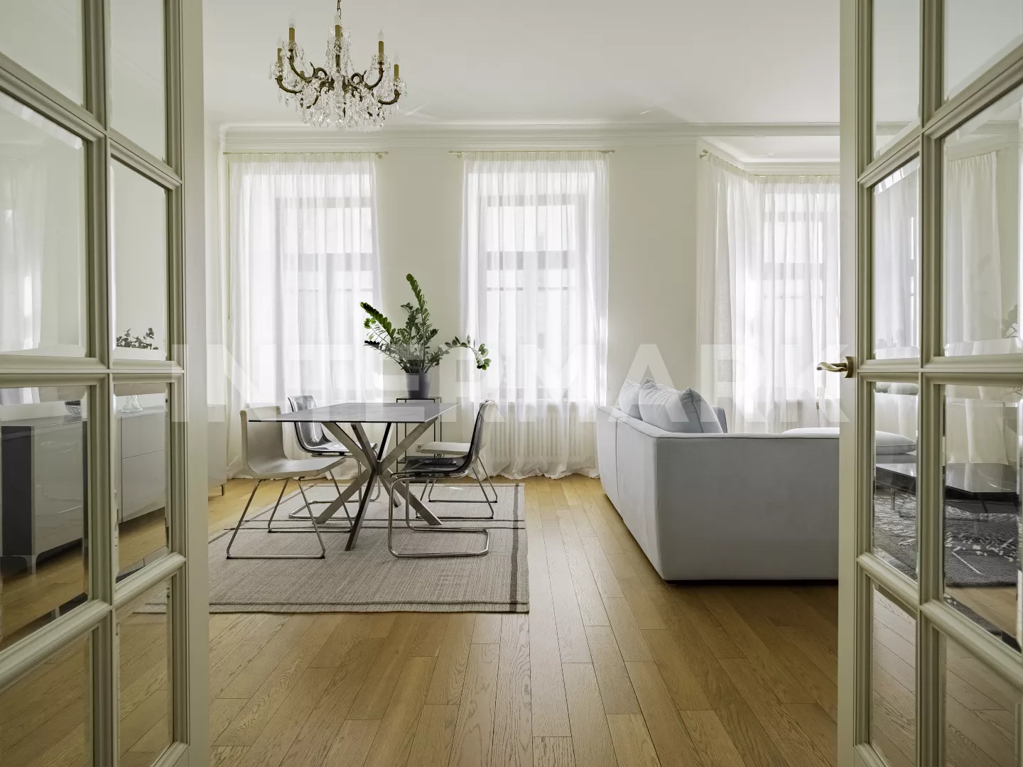 Rent Apartment, 4 rooms Spiridonovka Street, 34, str. 2, Photo 1