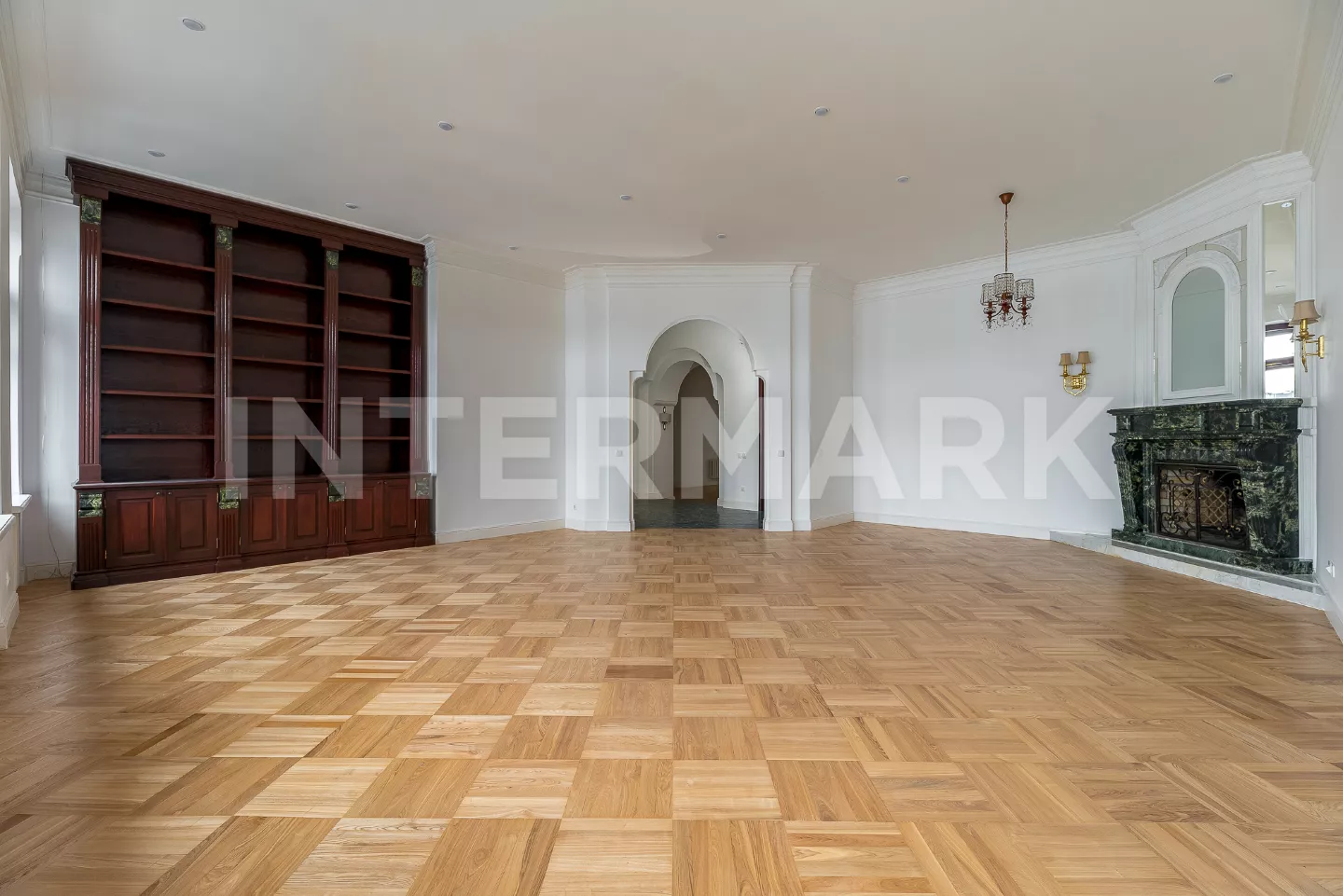 Снять в аренду Квартира, 6 комнат  улица Петровка, 17, стр. 1, Фото 1