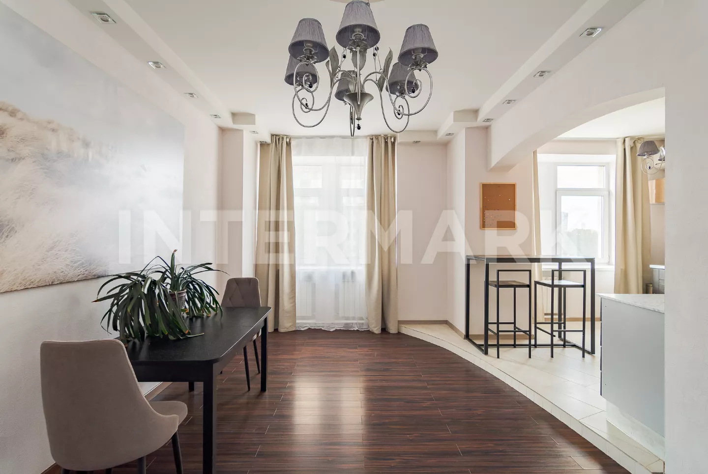 Снять в аренду Квартира, 3 комнаты  Новинский бульвар, 18, стр. 1, Фото 1