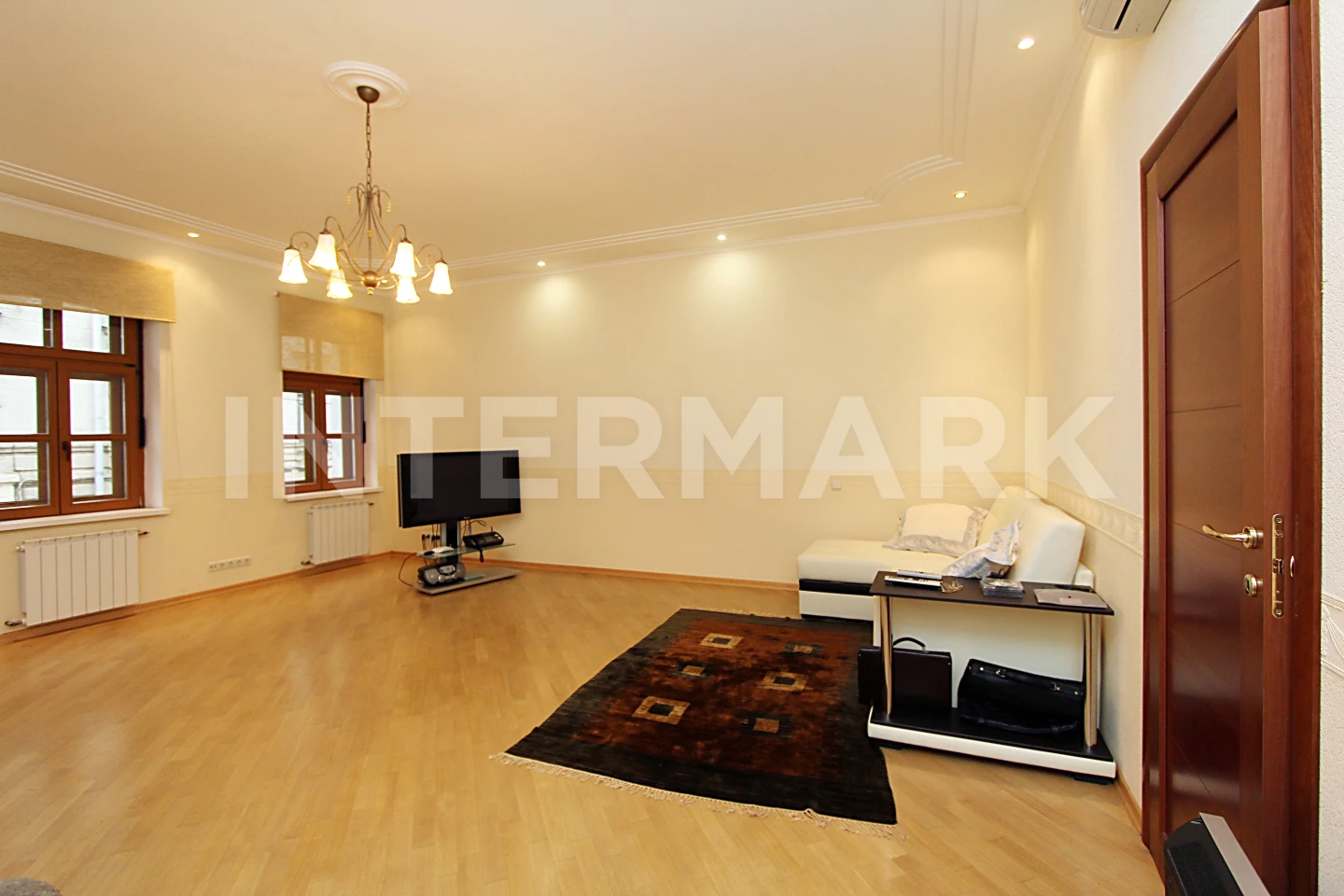 Rent Apartment, 3 rooms  Sretenka Street, 9, Photo 1
