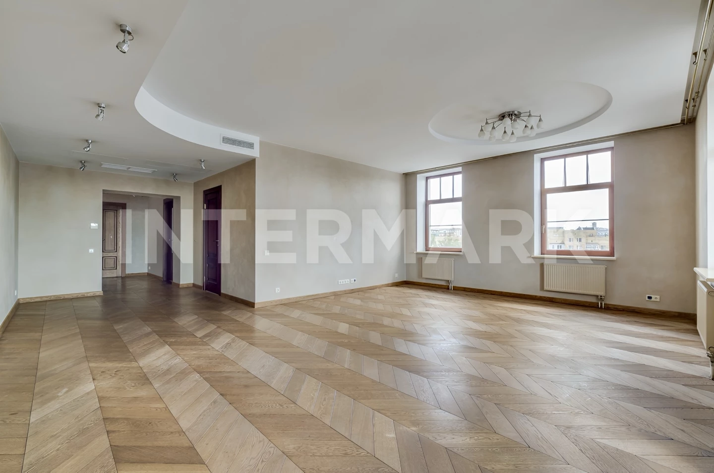 Снять в аренду Квартира, 4 комнаты  Малая Бронная улица, 14, Фото 1