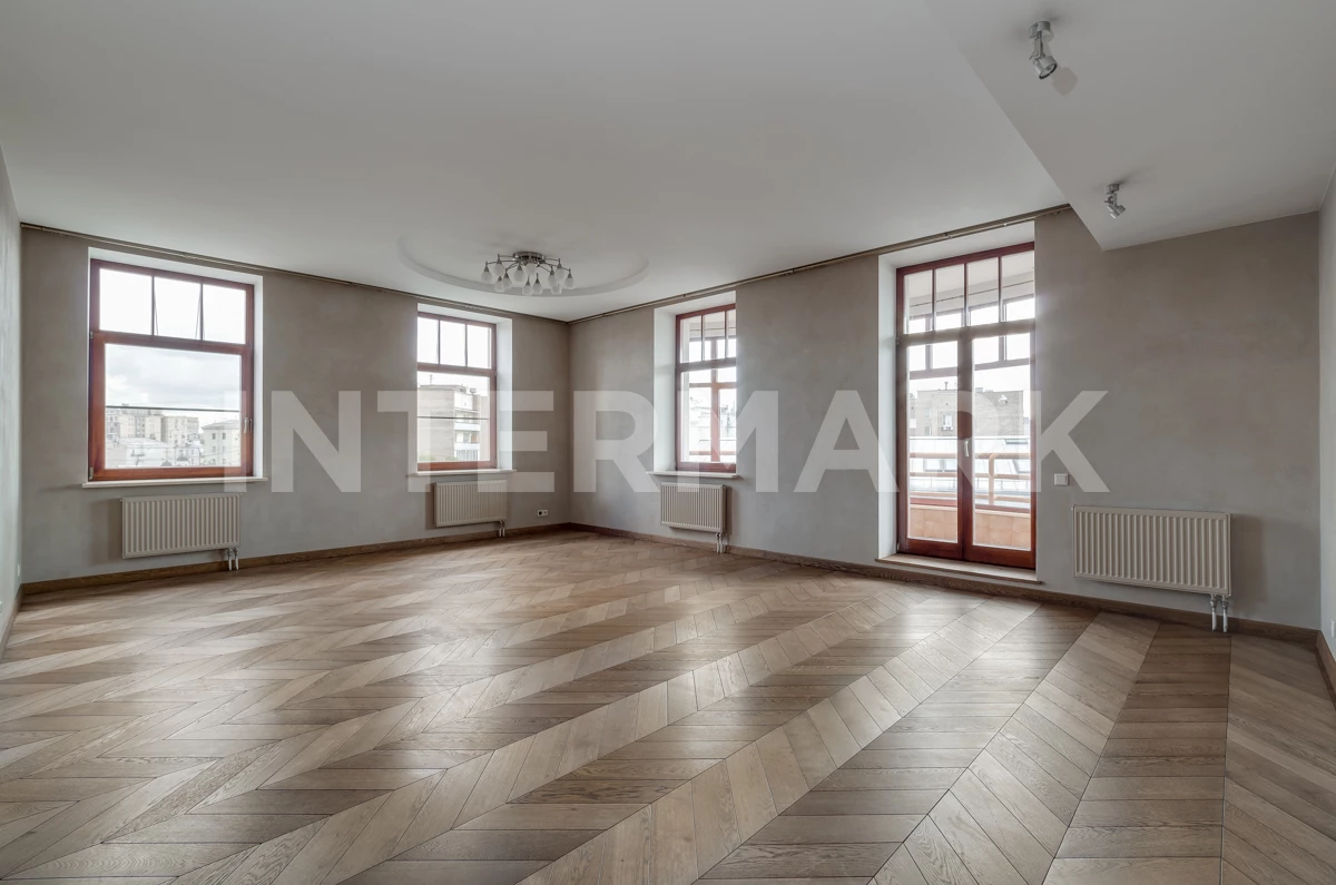 Снять в аренду Квартира, 4 комнаты  Малая Бронная улица, 14, Фото 1