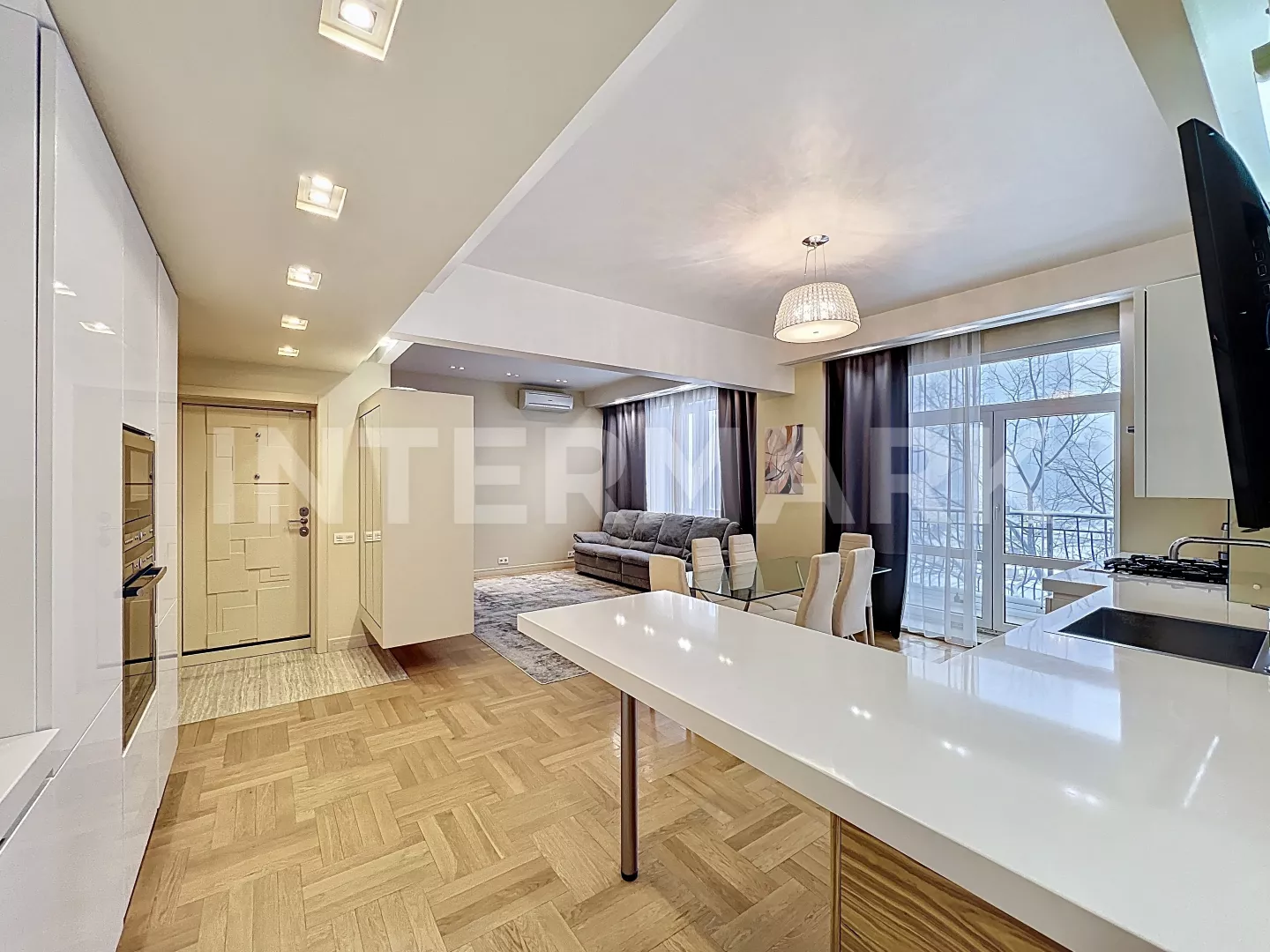 Rent Apartment, 3 rooms  Kutuzovsky Avenue, 14, Photo 1