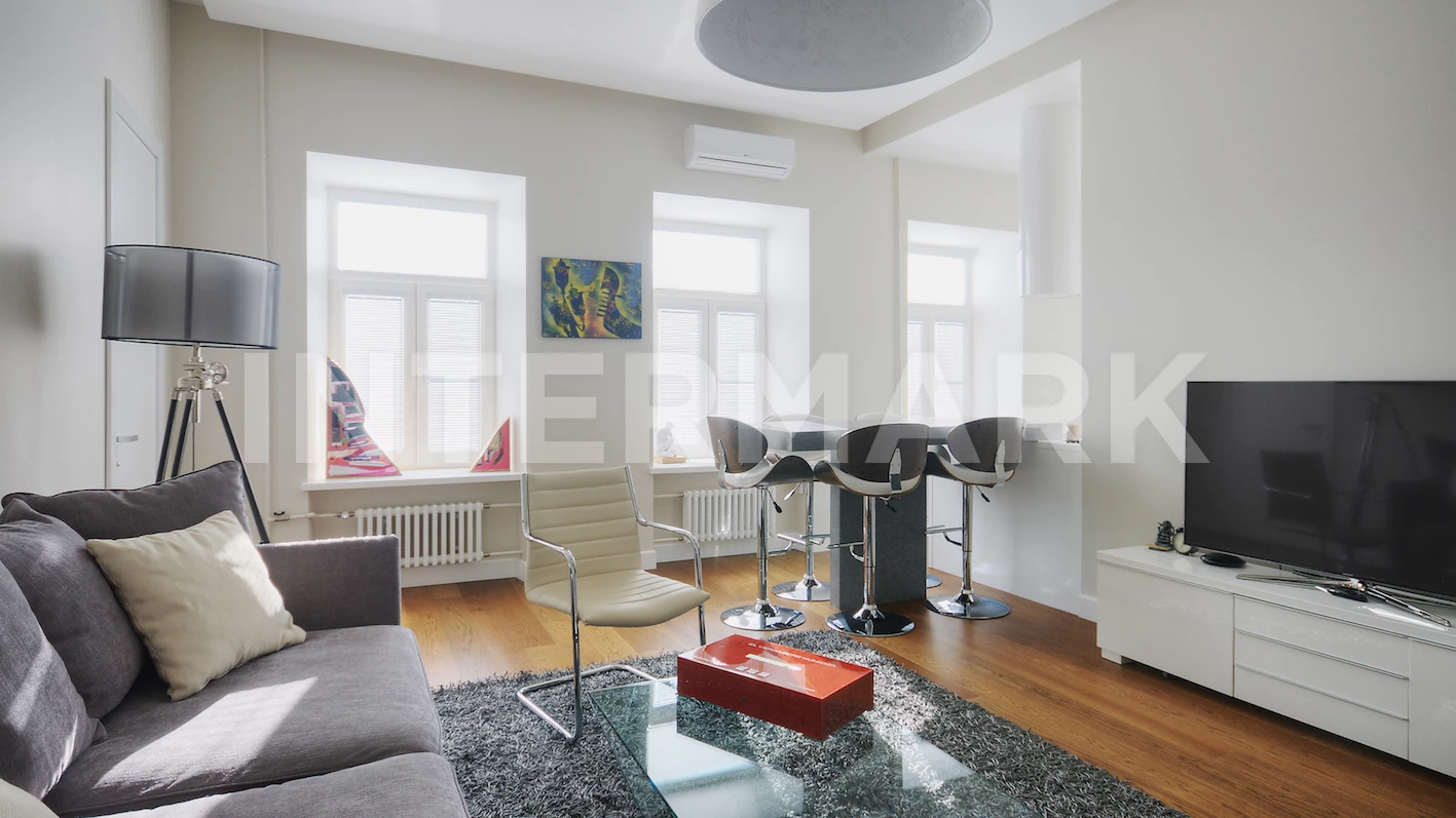 Rent Apartment, 3 rooms  Pokrovskiy Boulevard, 4/17, str. 6, Photo 1