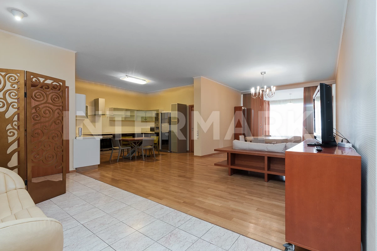 Снять в аренду Квартира, 5 комнат  Филипповский переулок, 8, стр. 1, Фото 1