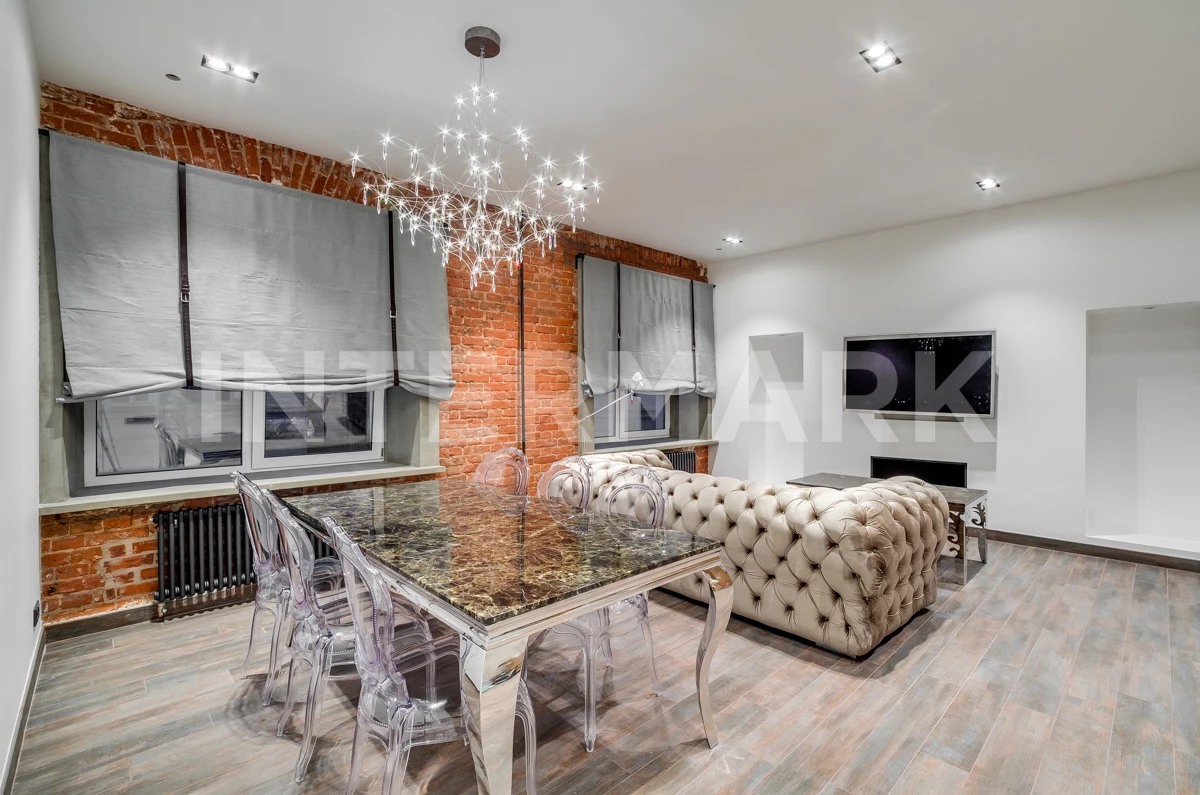 Rent Apartment, 4 rooms  Varsonofyevsky Lane, 8, str. 3, Photo 1