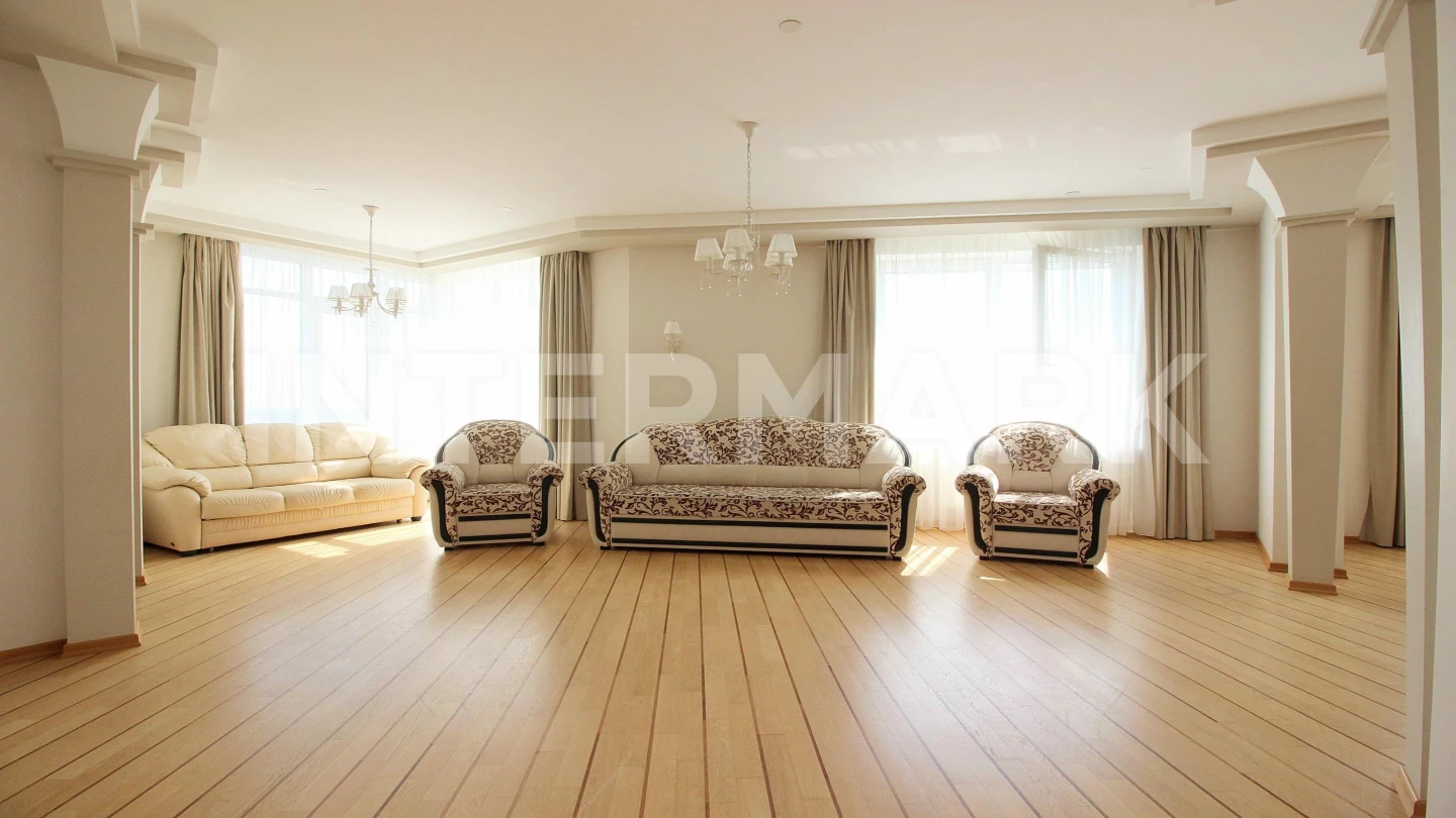 Rent Apartment, 4 rooms Residential complex Vorobievy Gory  Mosfilmovskaya Street, 70, korp. 2, Photo 1