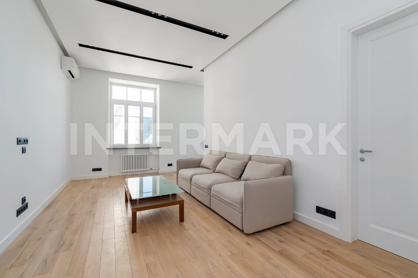 Rent Apartment, 2 rooms  Malaya Bronnaya Street, 42/14, Photo 1