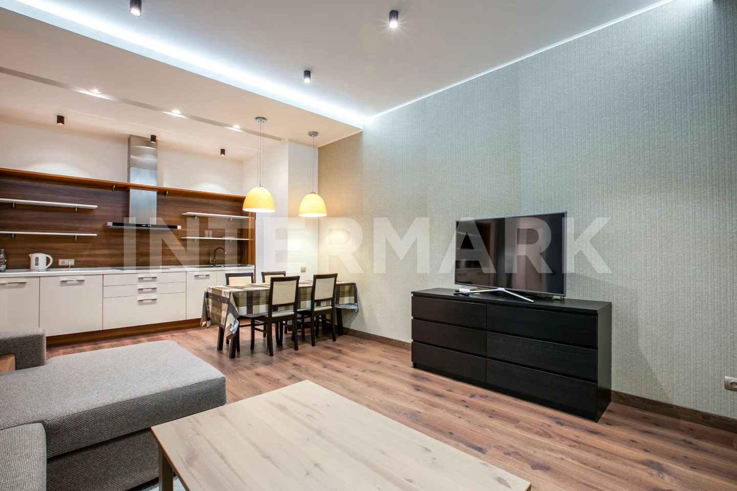 Снять в аренду Квартира, 2 комнаты ЖК 4 Солнца Большая Татарская улица, 7, корп. 1, Фото 1