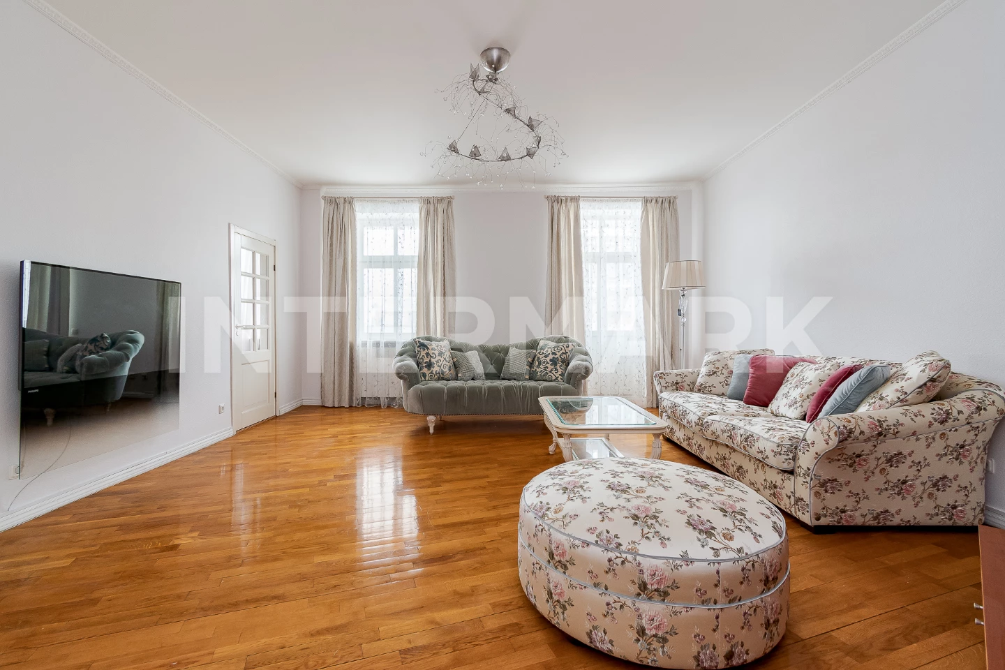 Снять в аренду Квартира, 4 комнаты ЖК Опера Хаус улица Остоженка, 25, Фото 1