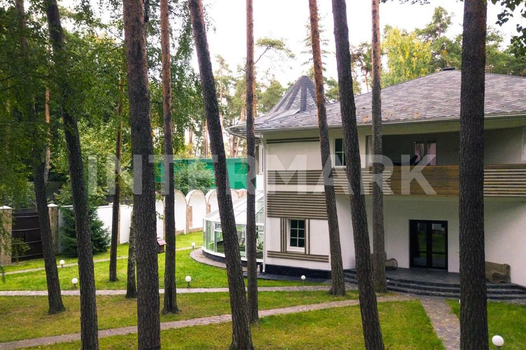 Снять в аренду Дом, 11 комнат  Барвиха, Фото 1