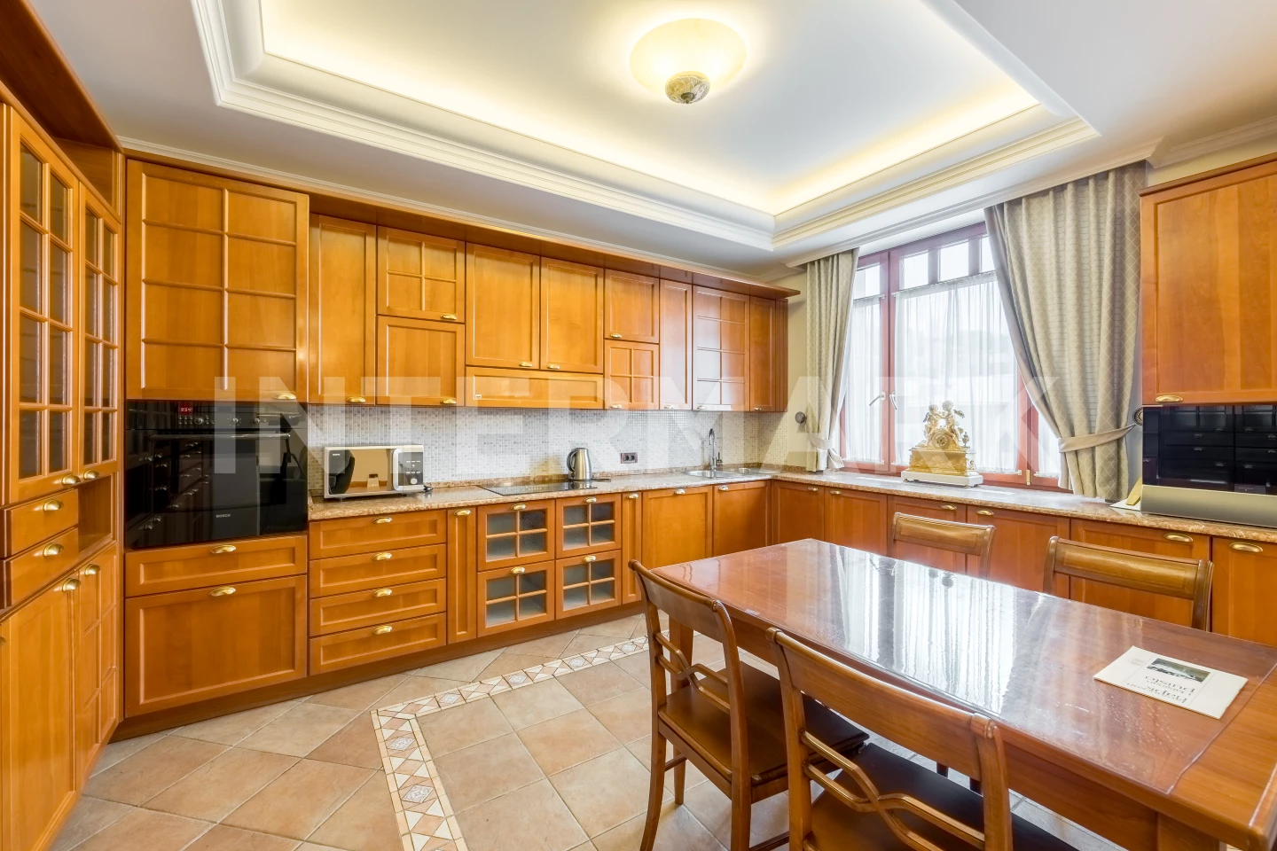 Снять в аренду Квартира, 4 комнаты  3-я Тверская-Ямская улица, 44, Фото 1