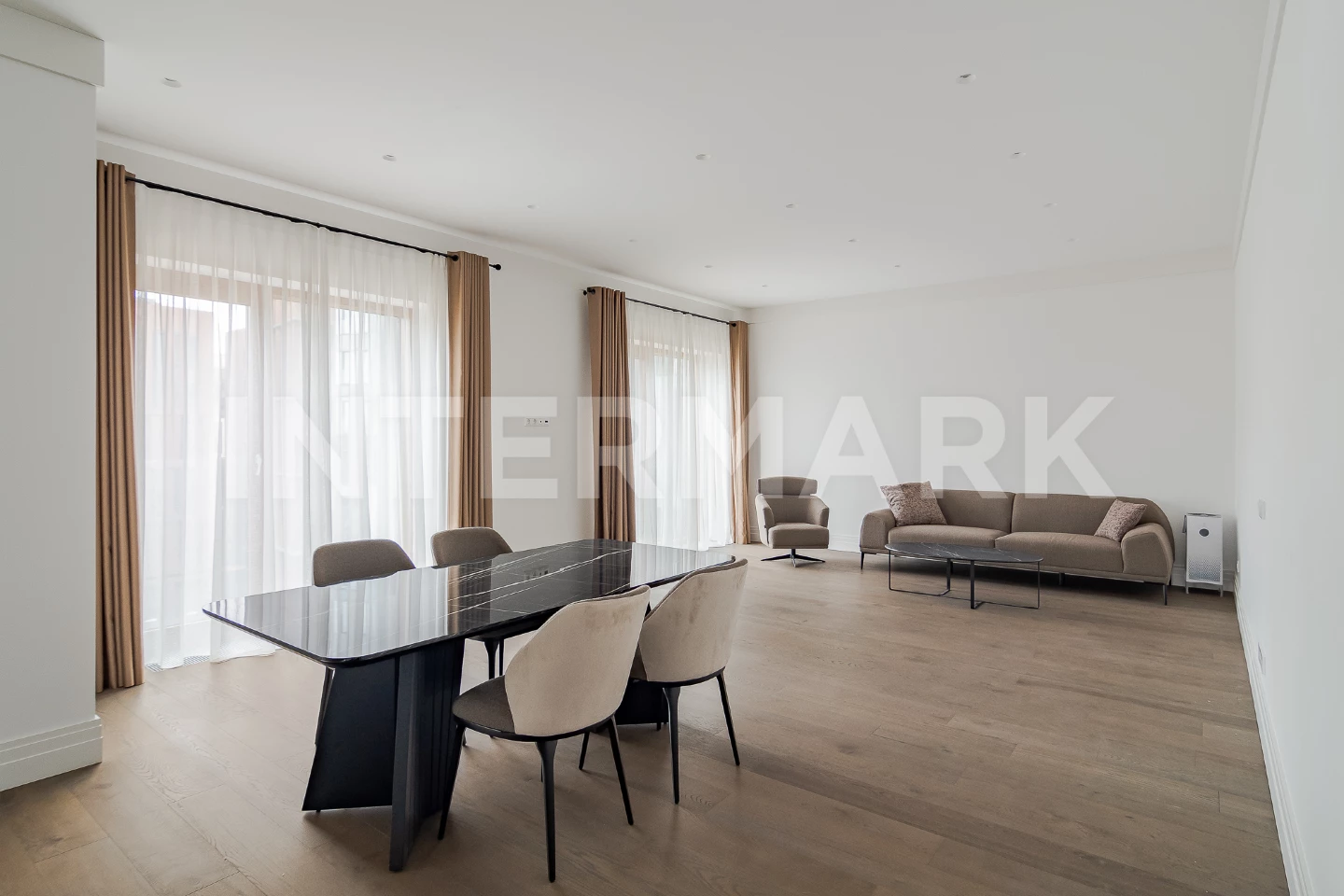 Rent Apartment, 3 rooms  Usachyova Street, 13, Photo 1