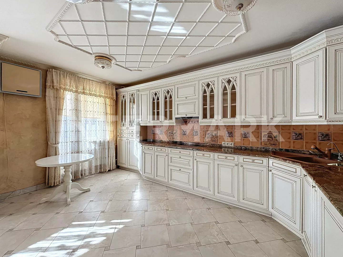 Снять в аренду Квартира, 4 комнаты 1-я Тверская-Ямская улица, 10, Фото 1