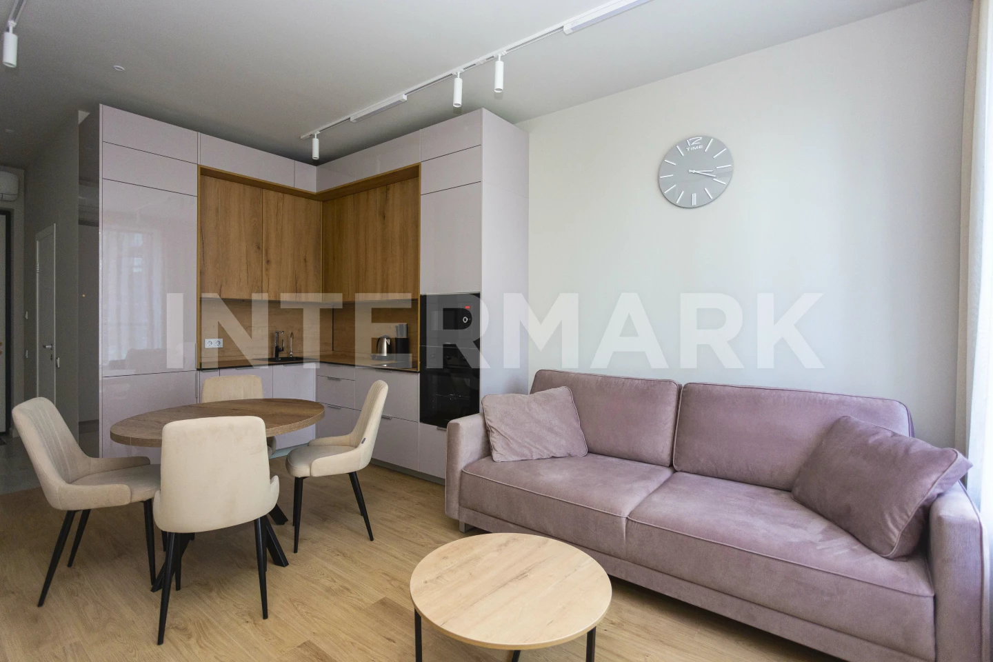 Rent Apartment, 3 rooms Prichalny Drive, 10, korp. 1, Photo 1