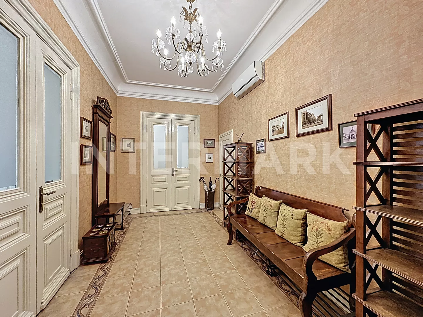 Снять в аренду Квартира, 5 комнат Романов переулок, 3, стр. 1, Фото 1