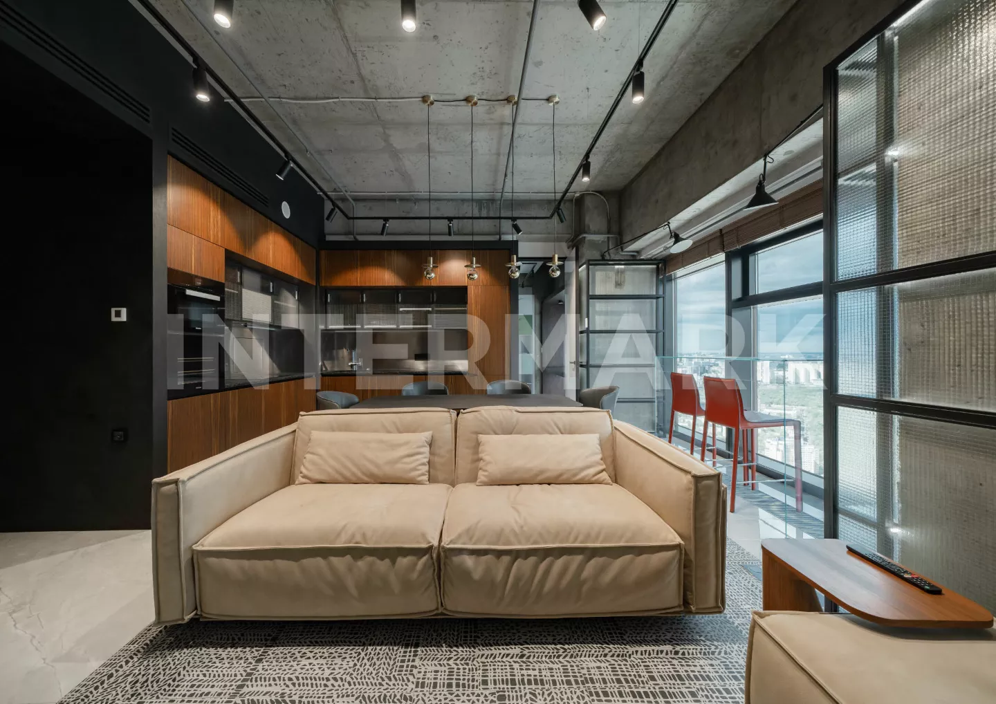 Снять в аренду Квартира, 3 комнаты  1-й Красногвардейский проезд, 15, Фото 1