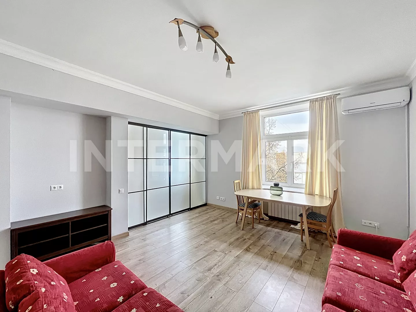 Снять в аренду Квартира, 3 комнаты Большая Филёвская улица, 17, Фото 1