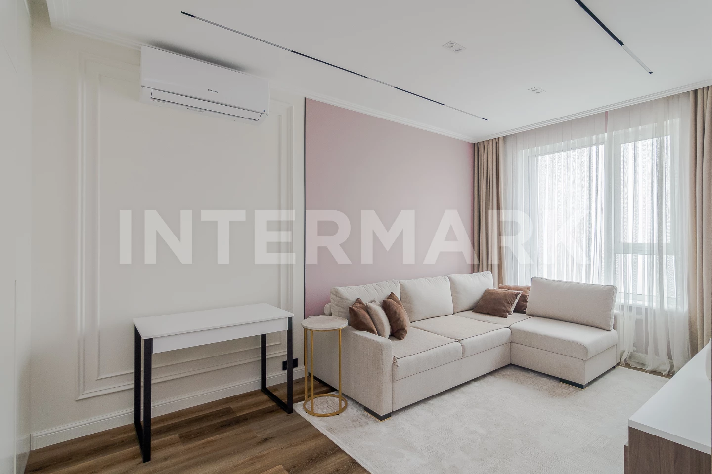 Rent Apartment, 2 rooms  Selskokhozyaystvennaya Street, 38, korp. 2, Photo 1