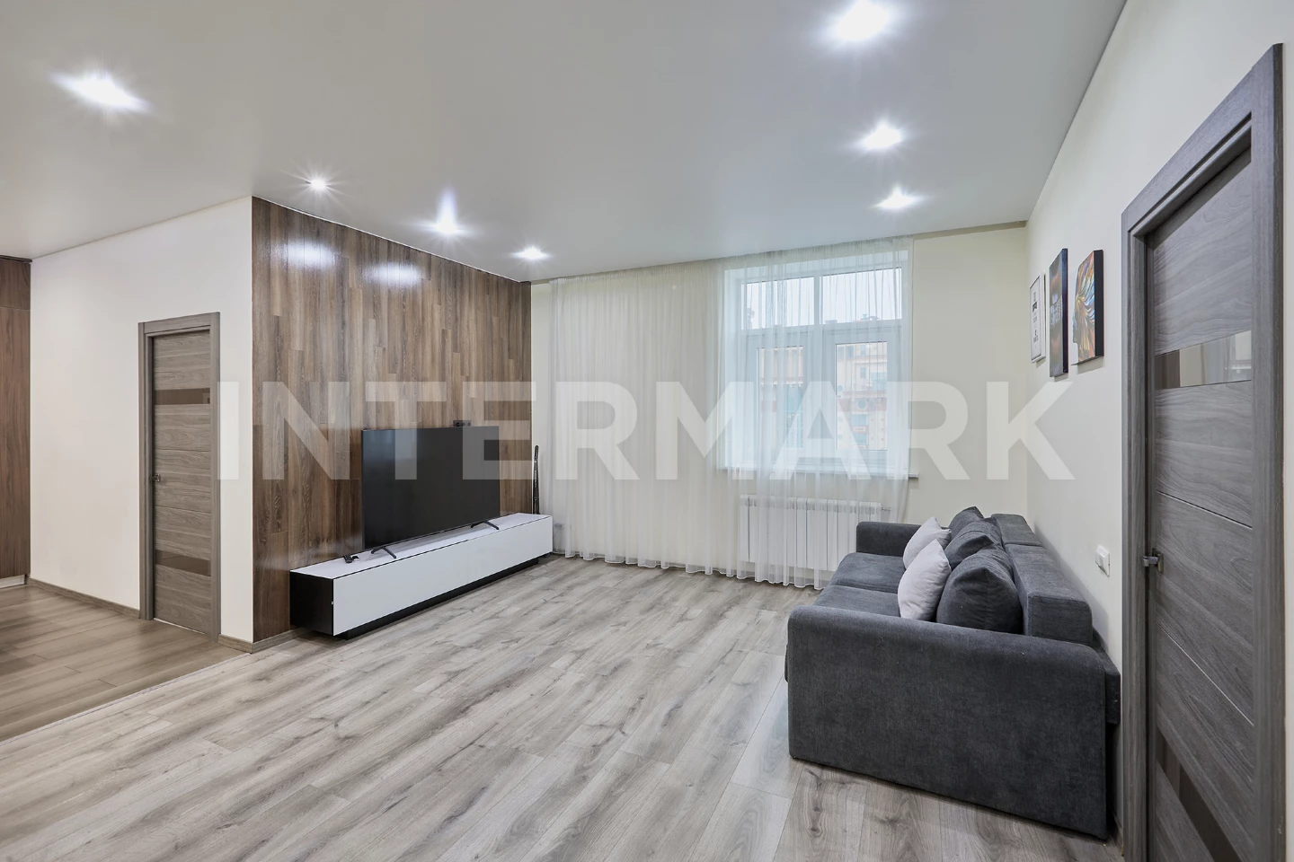 Снять в аренду Квартира, 3 комнаты ЖК Алые Паруса Авиационная улица, 77, Фото 1