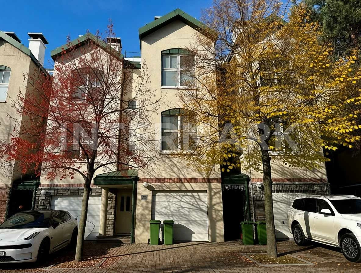 Снять в аренду Дом, 4 комнаты  Береговая ул., Фото 1