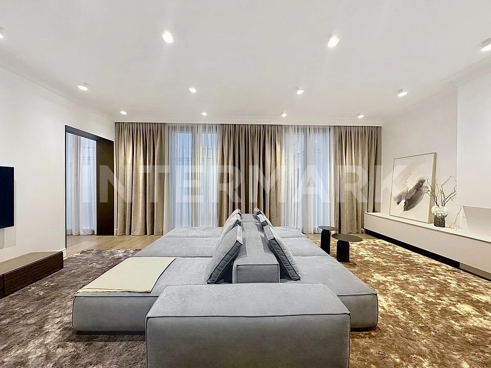 Снять в аренду Квартира, 6 комнат  улица Большая Дмитровка, 9, стр. 1, Фото 1