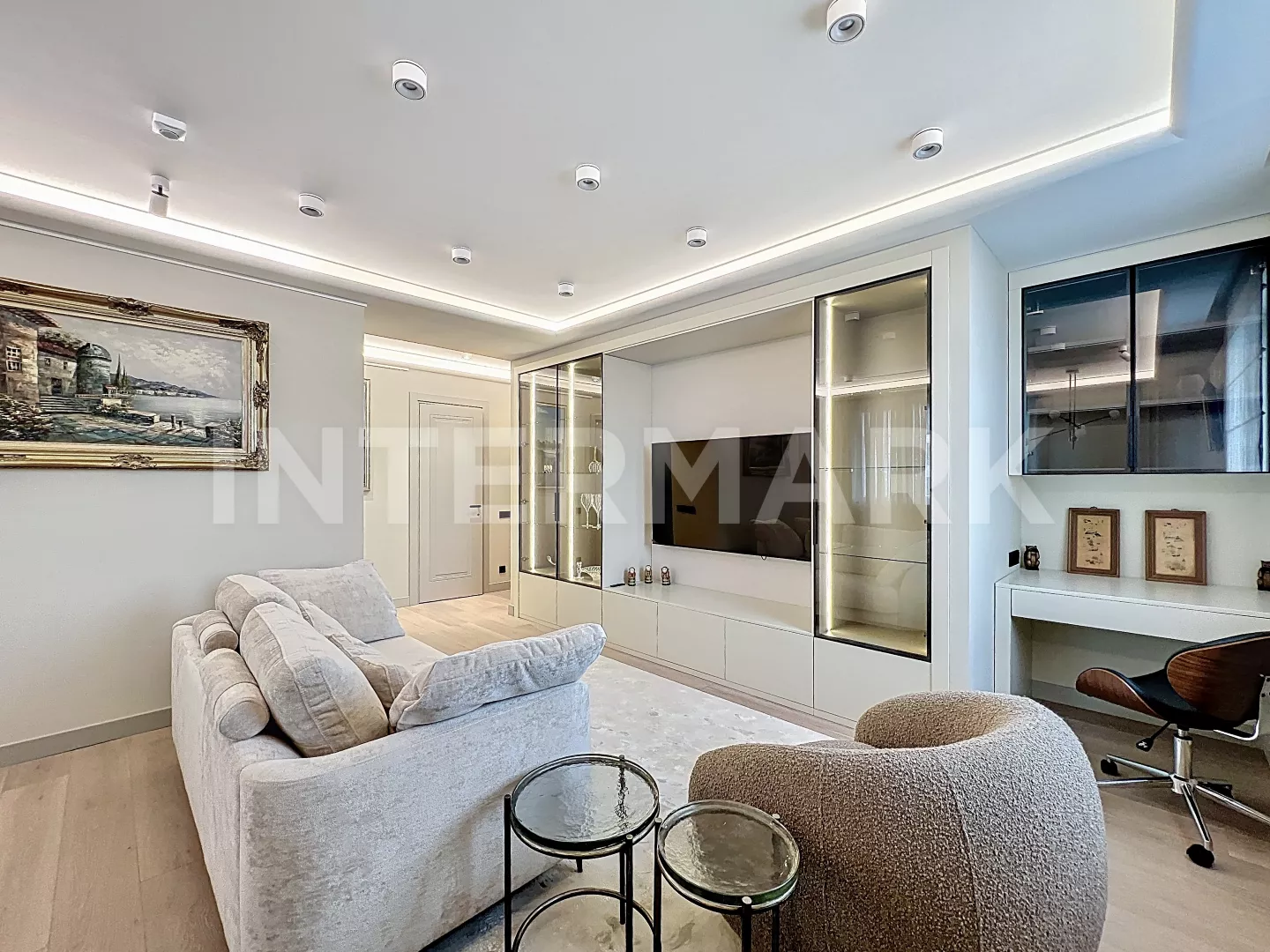 Снять в аренду Квартира, 3 комнаты улица Черняховского, 9, корп. 5, Фото 1