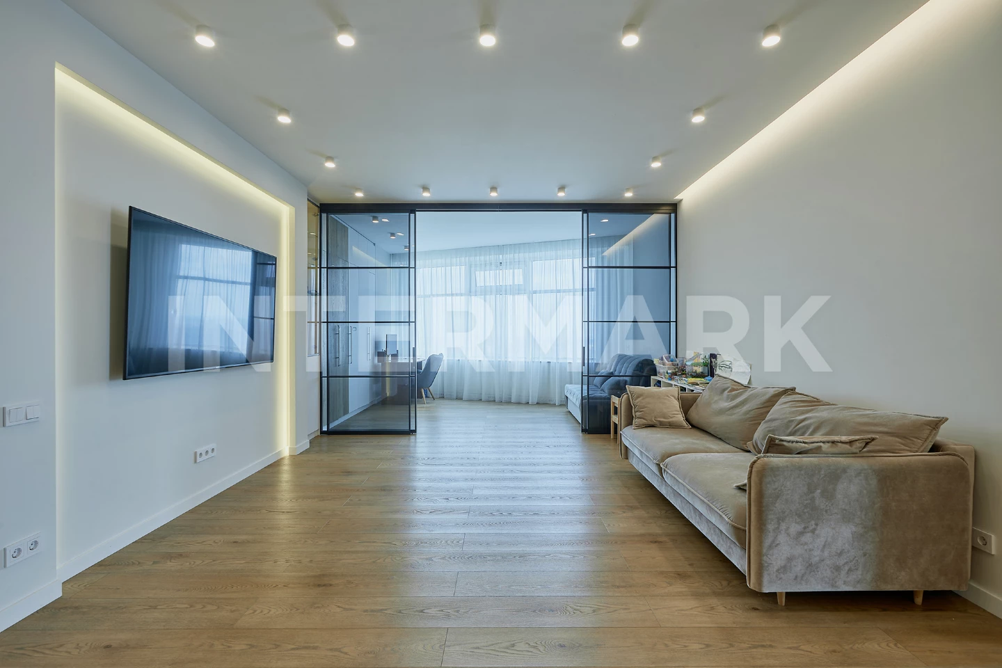 Снять в аренду Квартира, 4 комнаты проспект Мира, 188Б, корп. 1, Фото 1