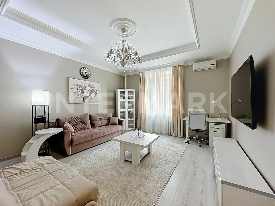Снять в аренду Квартира, 2 комнаты  Кутузовский проспект, 23, корп. 1, Фото 1