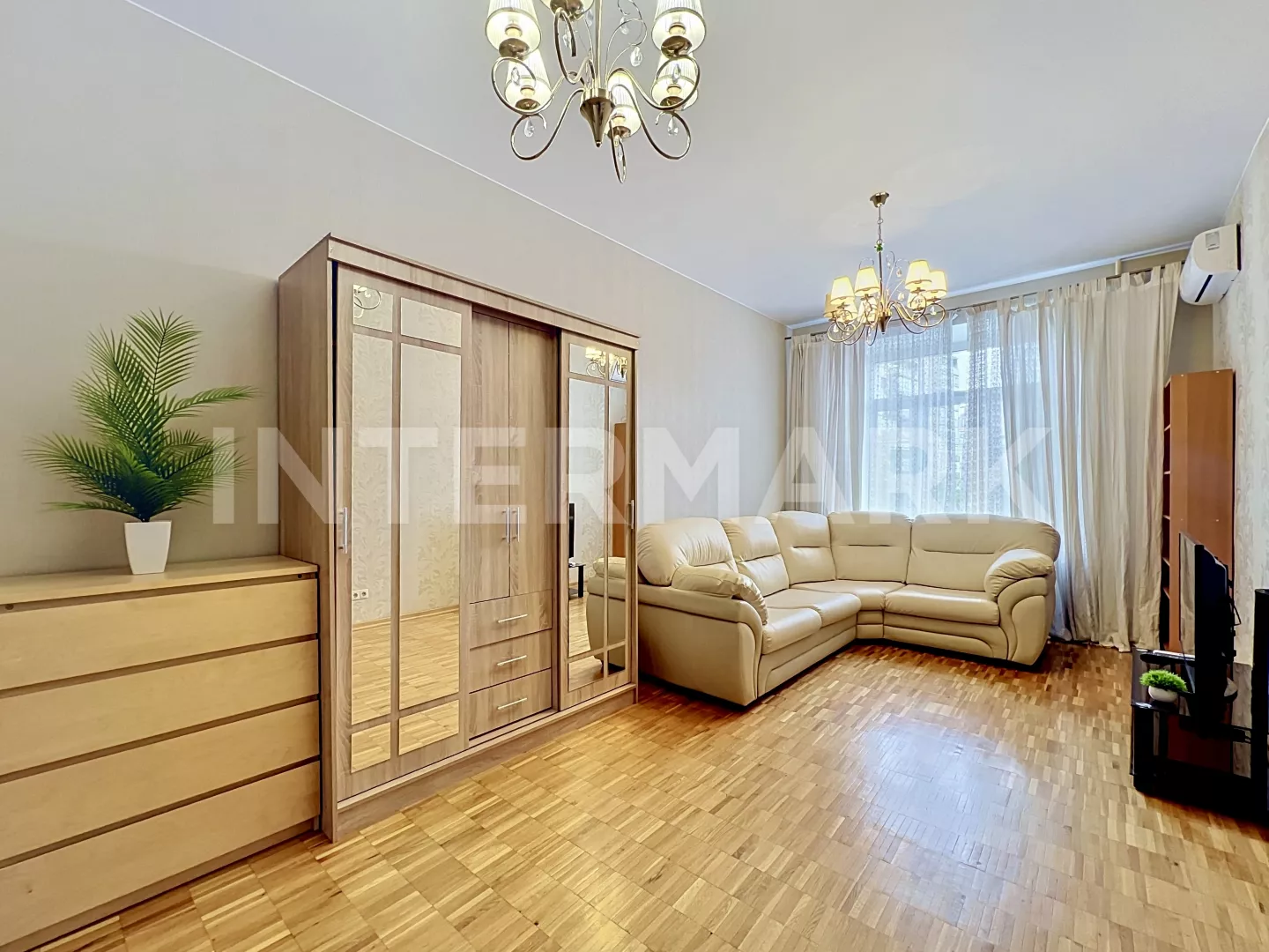 Снять в аренду Квартира, 3 комнаты  улица Малая Полянка, 4/6, стр. 1, Фото 1
