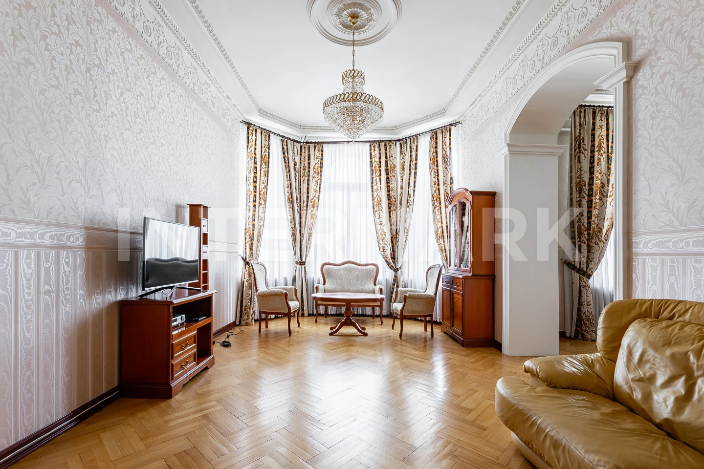 Снять в аренду Квартира, 4 комнаты  Садовая-Триумфальная улица, 4/10, Фото 1