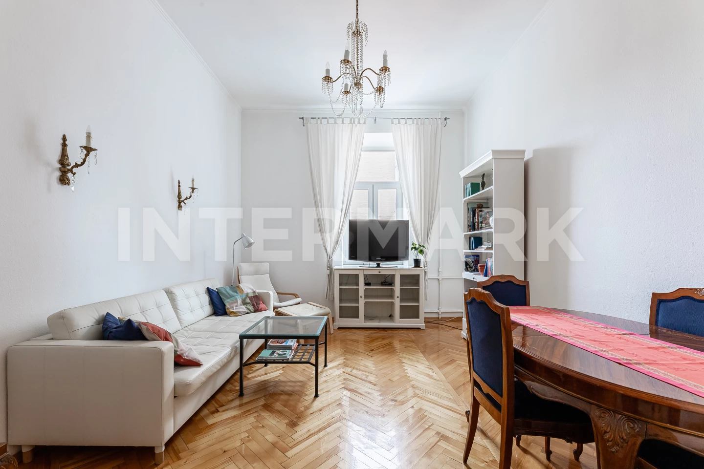 Снять в аренду Квартира, 3 комнаты  Трёхпрудный переулок, 10/2, Фото 1
