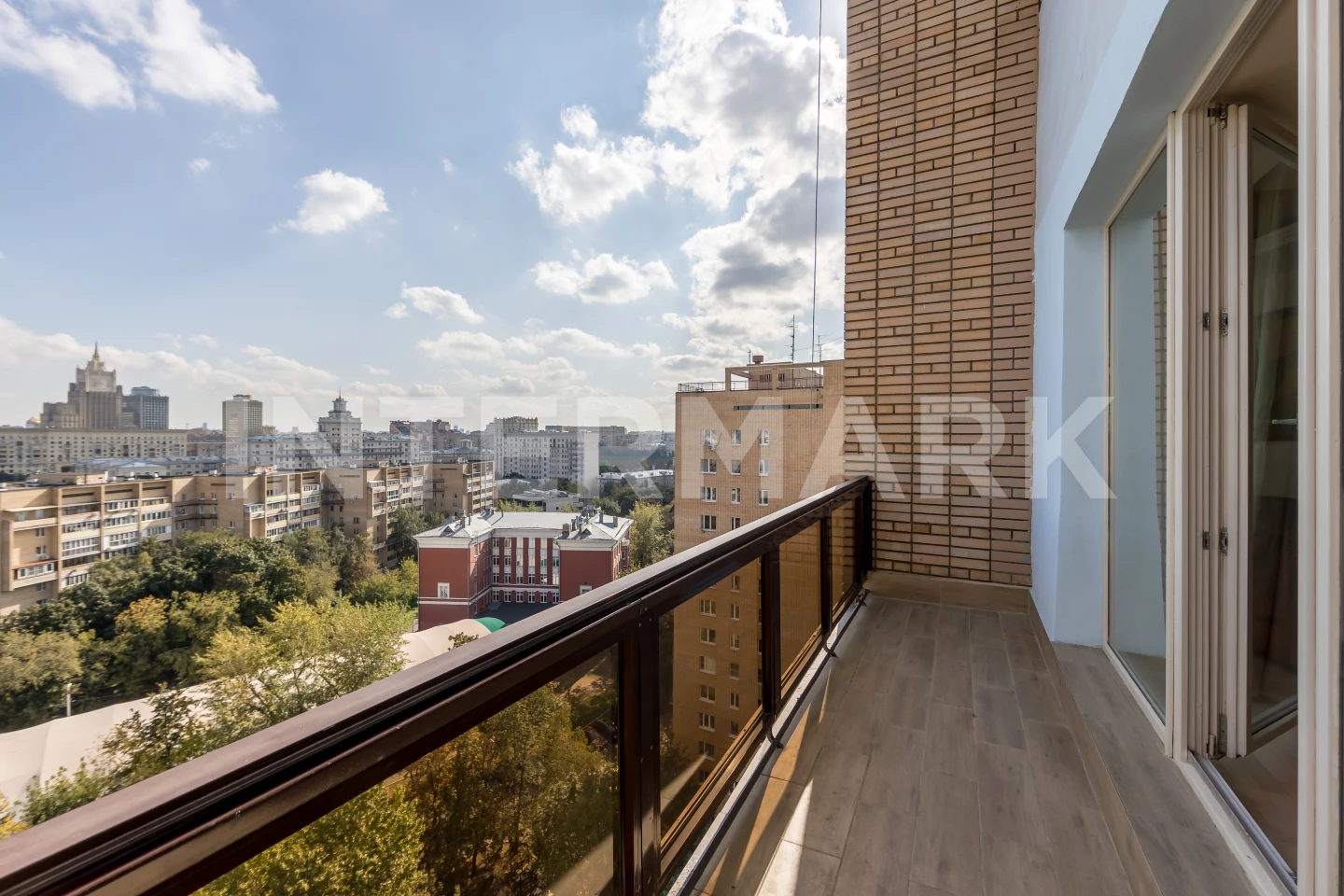 Rent Apartment, 3 rooms  Ukrainsky Boulevard, 5, Photo 1