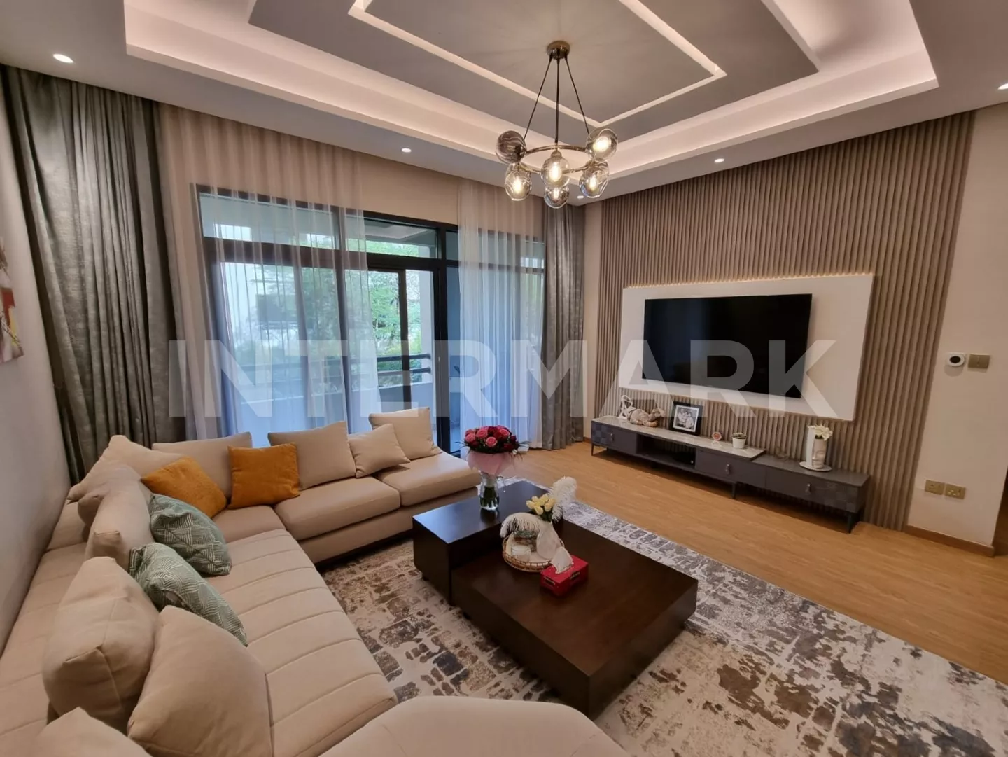   United Arab Emirates, Photo 1