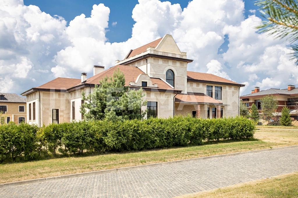   "Shato Soverain (Chateau Souverain)" Novorizhskoe, 18 км, Photo 1