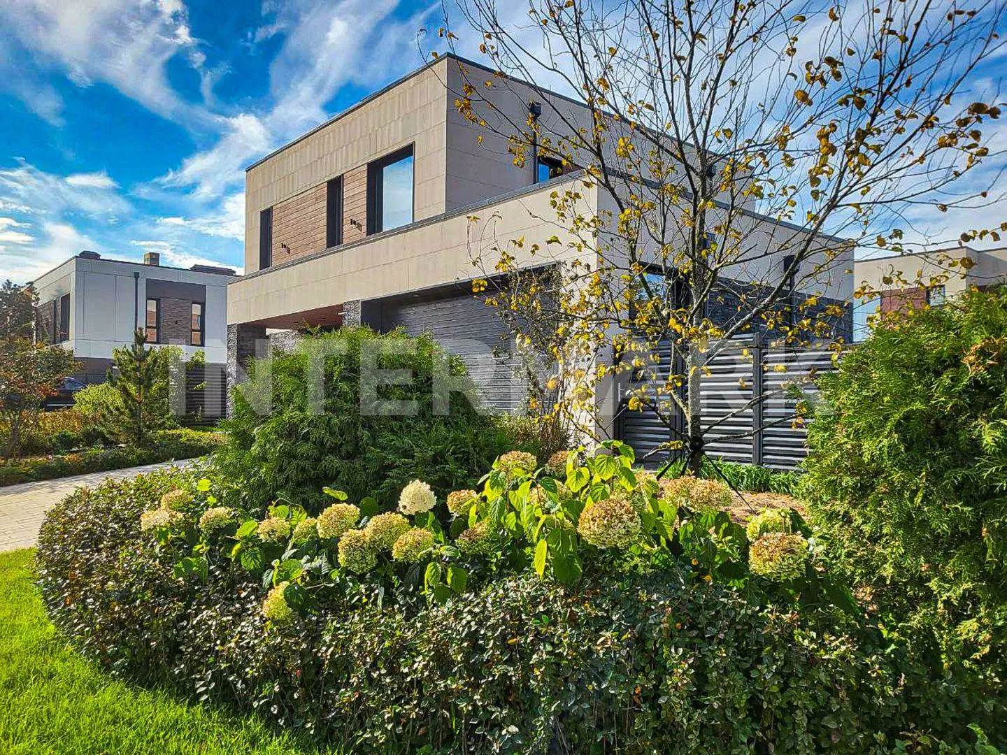  КП "Корнер Лапино (Corner Lapino) " Рублево-Успенское шоссе, 18 км, Фото 1