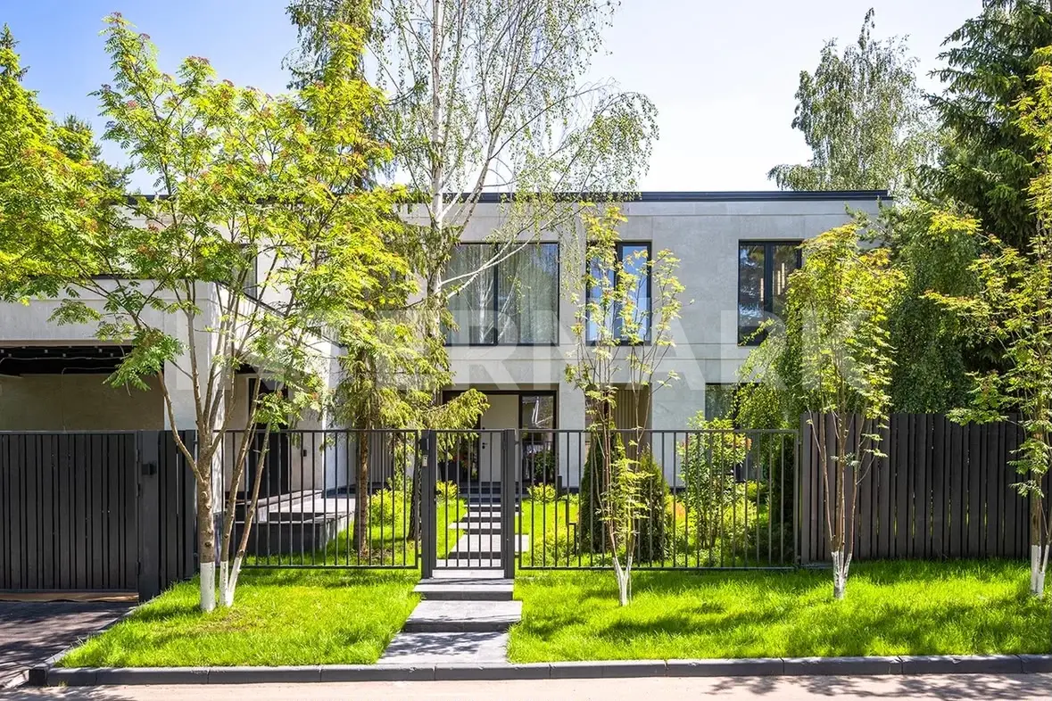   Rublevo-Uspenskoe, 15 км, Photo 1