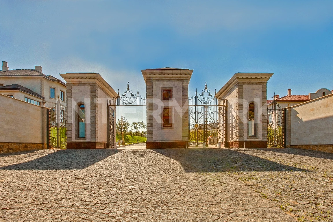   "Shato Soverain (Chateau Souverain)" Novorizhskoe, 18 км, Photo 1