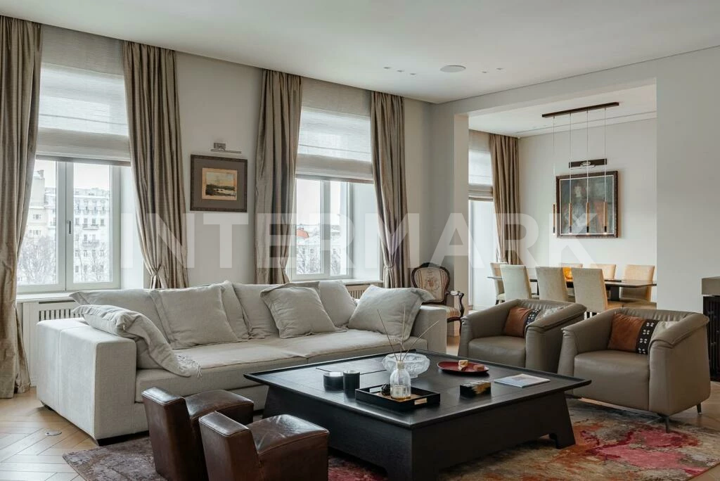 Квартира, 4 комнаты  Малая Бронная улица,  32, Фото 1