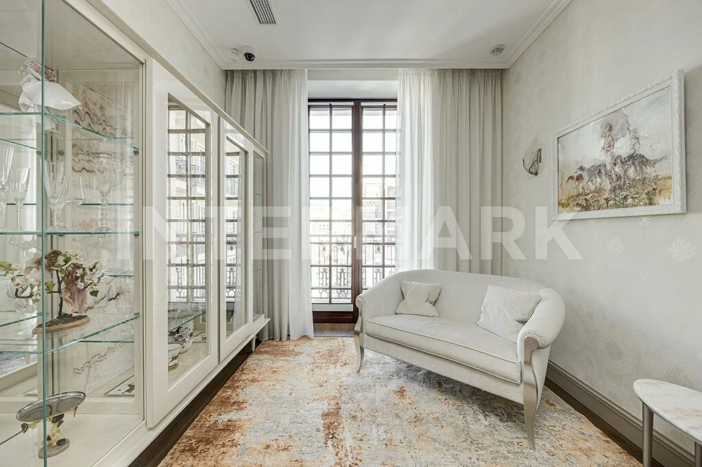 Apartment, 6 rooms  ulitsa Efremova,  19k2, Photo 1