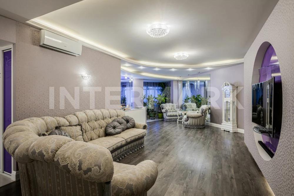 Квартира, 6 комнат   проспект Маршала Жукова, 78, Фото 1