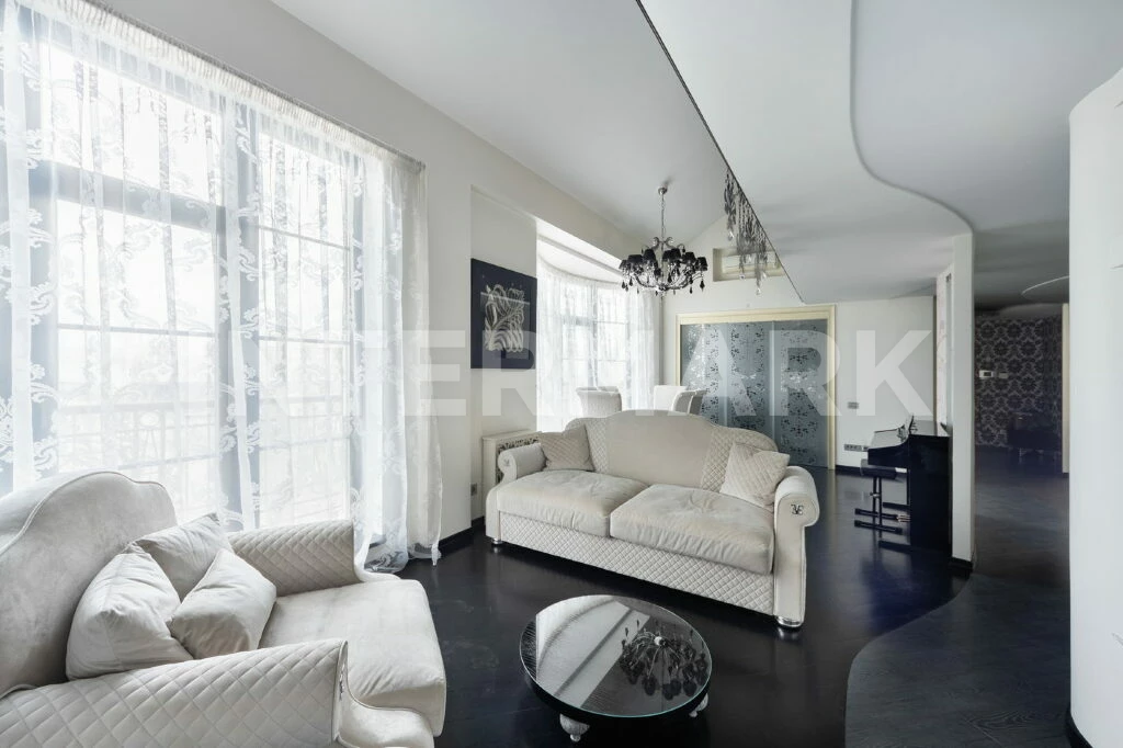 Apartment, 5 rooms  Andreevskaya naberezhnaya,  1, Photo 1