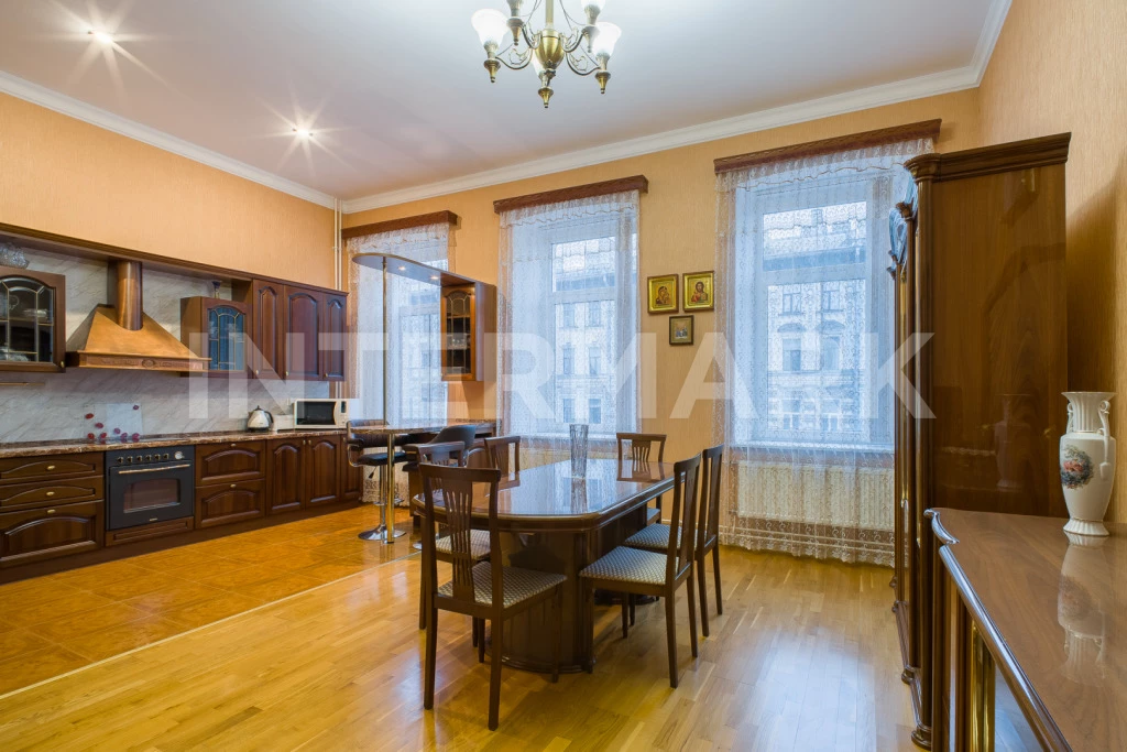 Apartment, 4 rooms  Bolshaya Moskovskaya ulitsa,  4, Photo 1