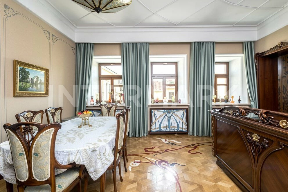 Квартира, 4 комнаты  Большой Овчинниковский переулок,  22с1, Фото 1